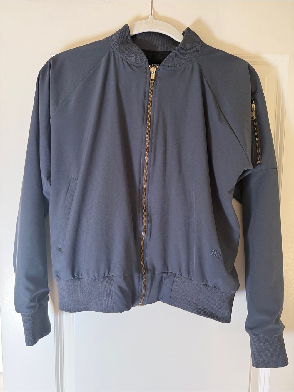 Albion women’s gunmetal gray bomber jacket size small